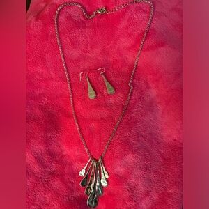 Matching necklace and earrings set. Silver